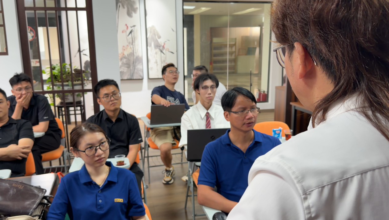 佛山AI培训落地：先定场景再定课程，四个判断维度